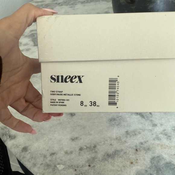 Elegant Beige and Cream Women's Sneakers - Picture 6 of 6